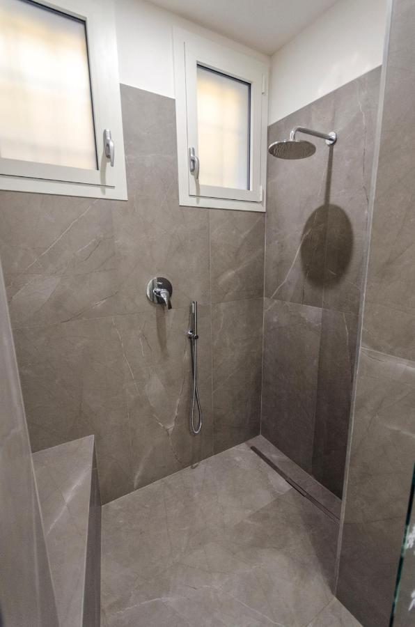 Dimora Santo Stefano: Ampia, Con Giardino Privato Apartment Bologna Ngoại thất bức ảnh